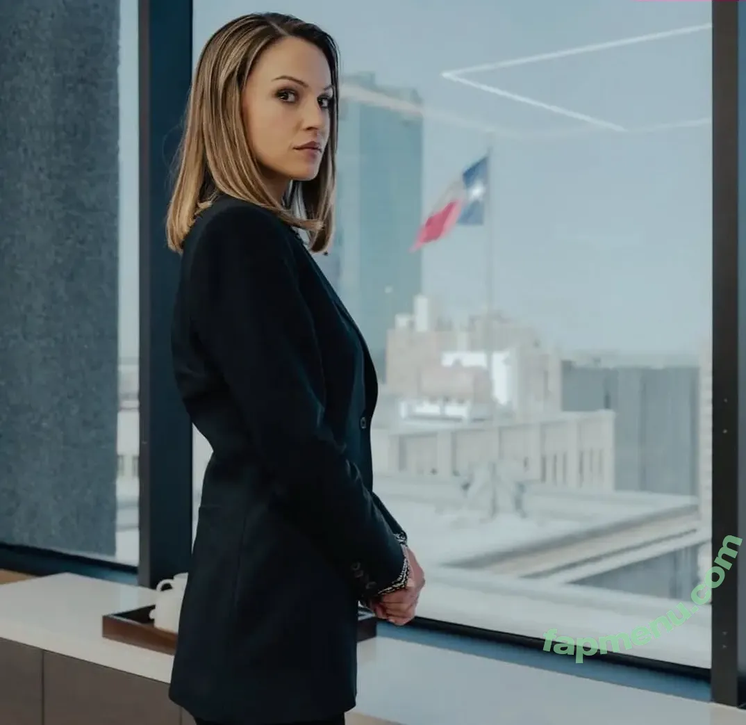 Kayla Wallace nude photo #0101 (imKaylaWallace)