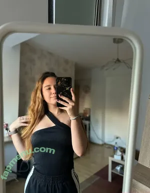 kaylaaapie / kaaaylaaapiee nude photo #0018