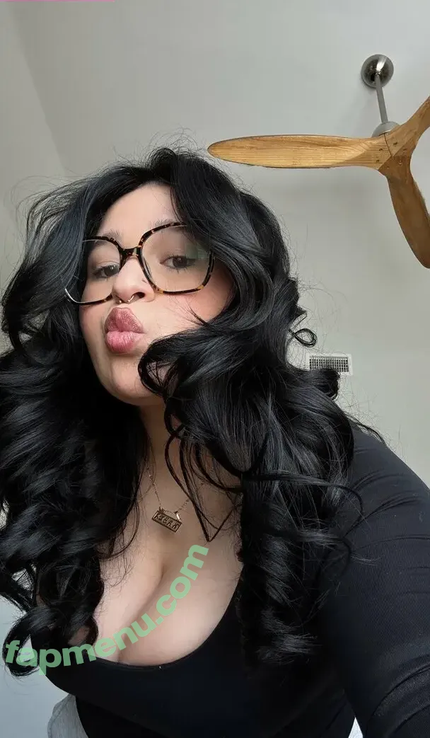 kaylafrom5to7 nude photo #0029 (kaylathinking)