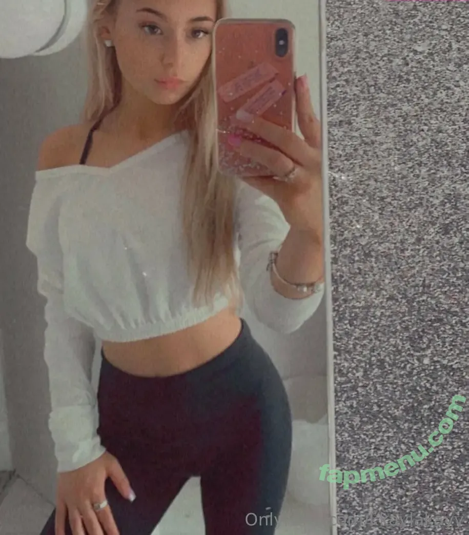 kaylamxe nude photo #0005 (kaylameex)