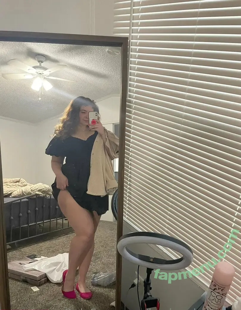 kaylavalentinee nude photo #0022 (kaylaevalentine)