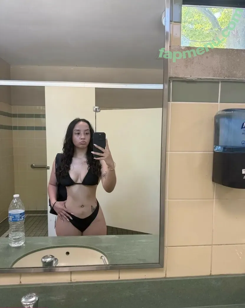 Kaylaxeinah nude photo #0037 (Kaylaxeinah)