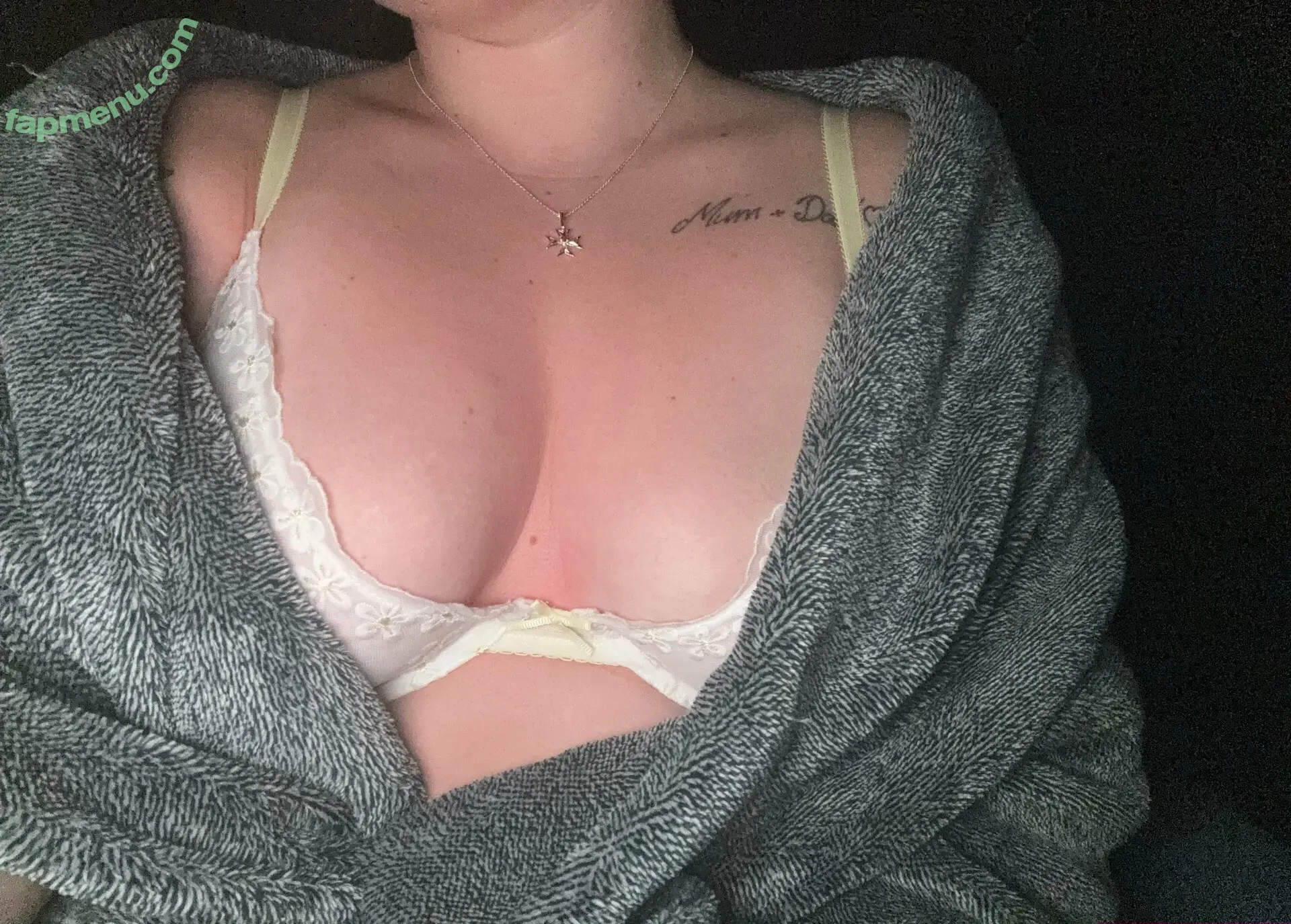 kaylaykay nude photo #0004 (kaylaykay)