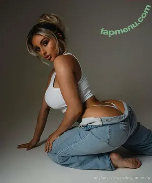 Kayley Gunner / kayleygunner / kayleygunnerofficial nude photo #0064