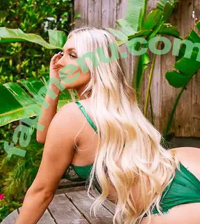 Kayley Gunner nude photo #0037 (kayleygunner / kayleygunnerofficial)