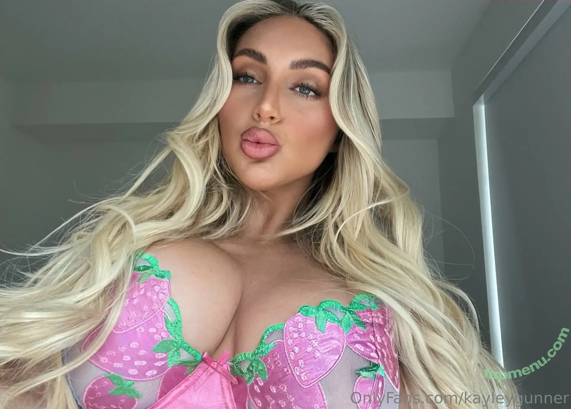 Kayley Gunner nude photo #0085 (kayleygunner / kayleygunnerofficial)