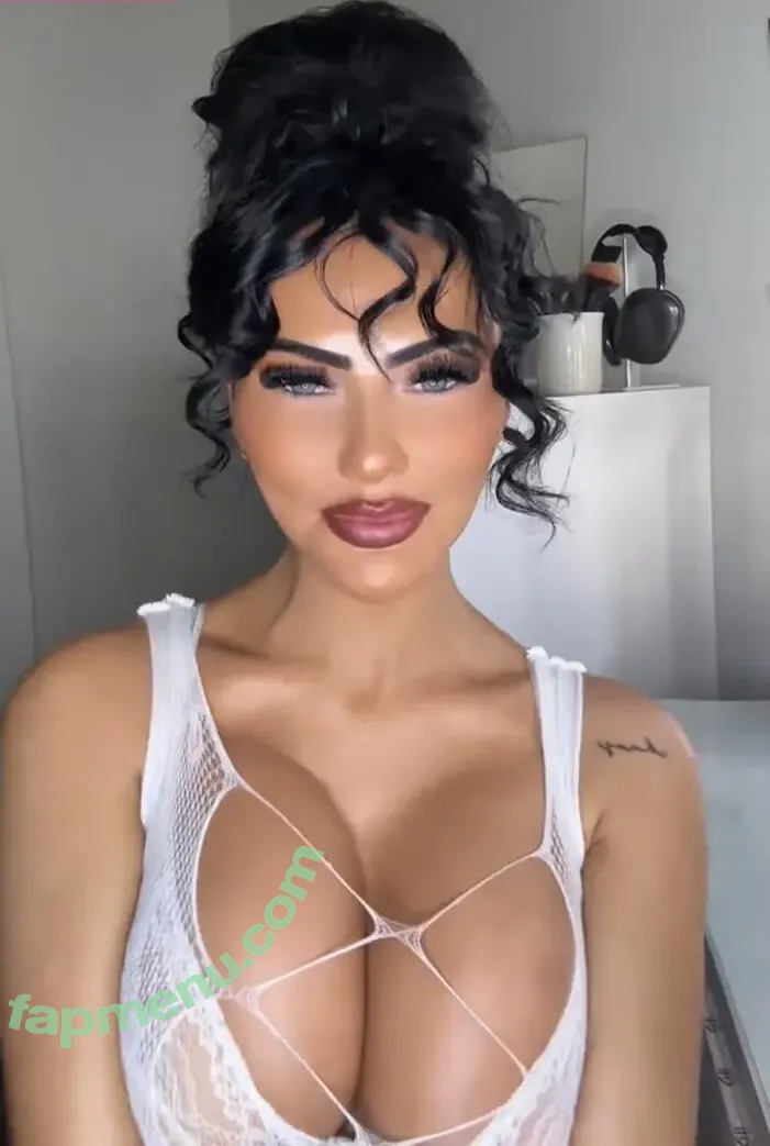 Kayleyb nude photo #0103 (Kayleyb)