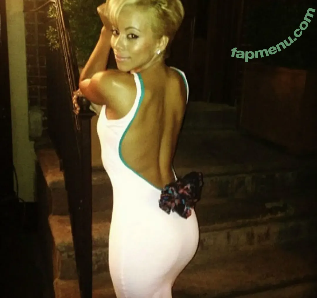 Kaylin Garcia nude photo #1287 (kaylin_garcia / kaylingarcia)