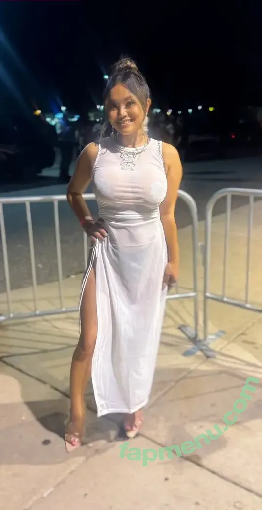 Kaymee Vee Hmong nude photo #0018 (Kaymee Vee Hmong)