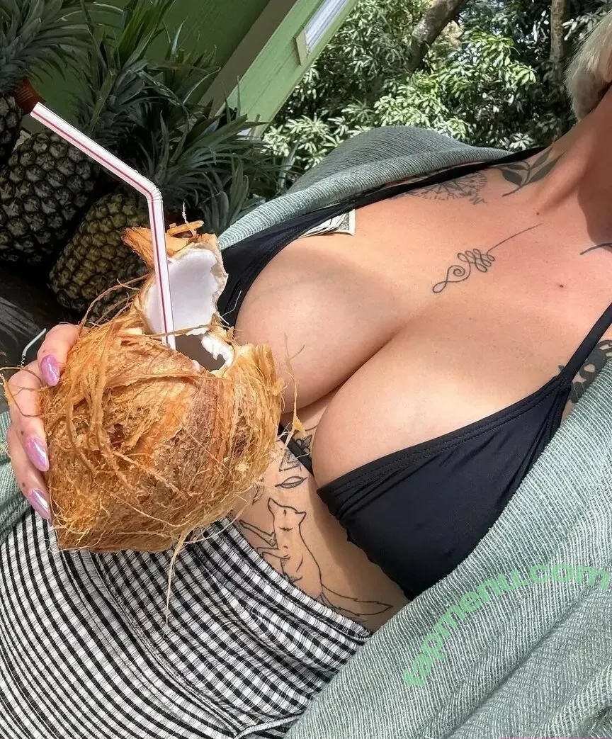 Kayshabunny nude photo #0063 (Akasiagray / Madi Gray / ohkaybunny / shaybunnyy)