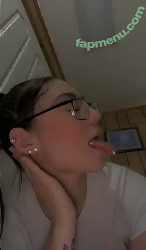  nude photo #0002