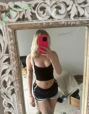 kaytie4 / kaytieofficial nude photo #0006