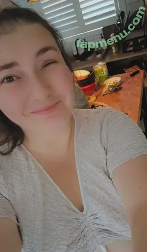 kazerh / kazerofficial nude photo #0001