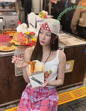 Kazuha Nakamura 中村 一葉 / LESSERAFIM / zuhazana nude photo #0219