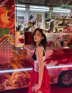 Kazuha Nakamura 中村 一葉 / LESSERAFIM / zuhazana nude photo #0238