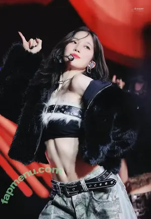 Kazuha Nakamura 中村 一葉 / LESSERAFIM / zuhazana nude photo #0258