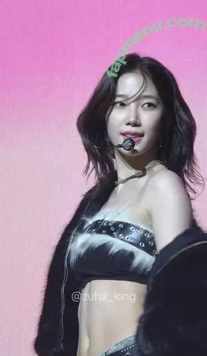 Kazuha Nakamura 中村 一葉 / LESSERAFIM / zuhazana nude photo #0296