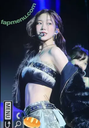 Kazuha Nakamura 中村 一葉 / LESSERAFIM / zuhazana nude photo #0308