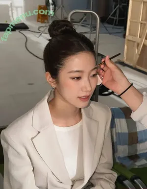 Kazuha Nakamura 中村 一葉 / LESSERAFIM / zuhazana nude photo #0323