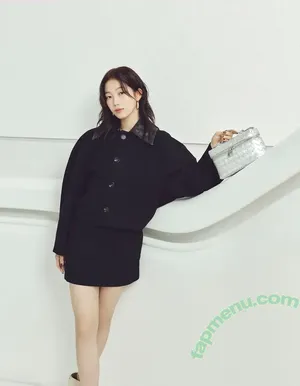 Kazuha Nakamura 中村 一葉 / LESSERAFIM / zuhazana nude photo #0329