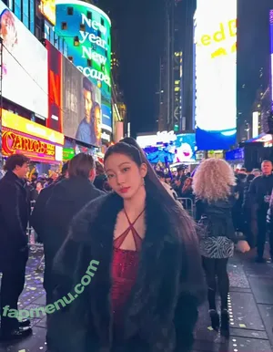 Kazuha Nakamura 中村 一葉 / LESSERAFIM / zuhazana nude photo #0434