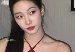 Kazuha Nakamura 中村 一葉 / LESSERAFIM / zuhazana nude photo #0437