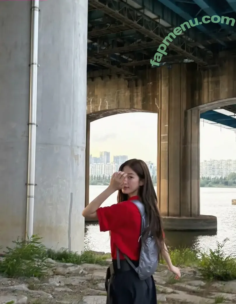 Kazuha Nakamura 中村 一葉 nude photo #0203 (LESSERAFIM / zuhazana)