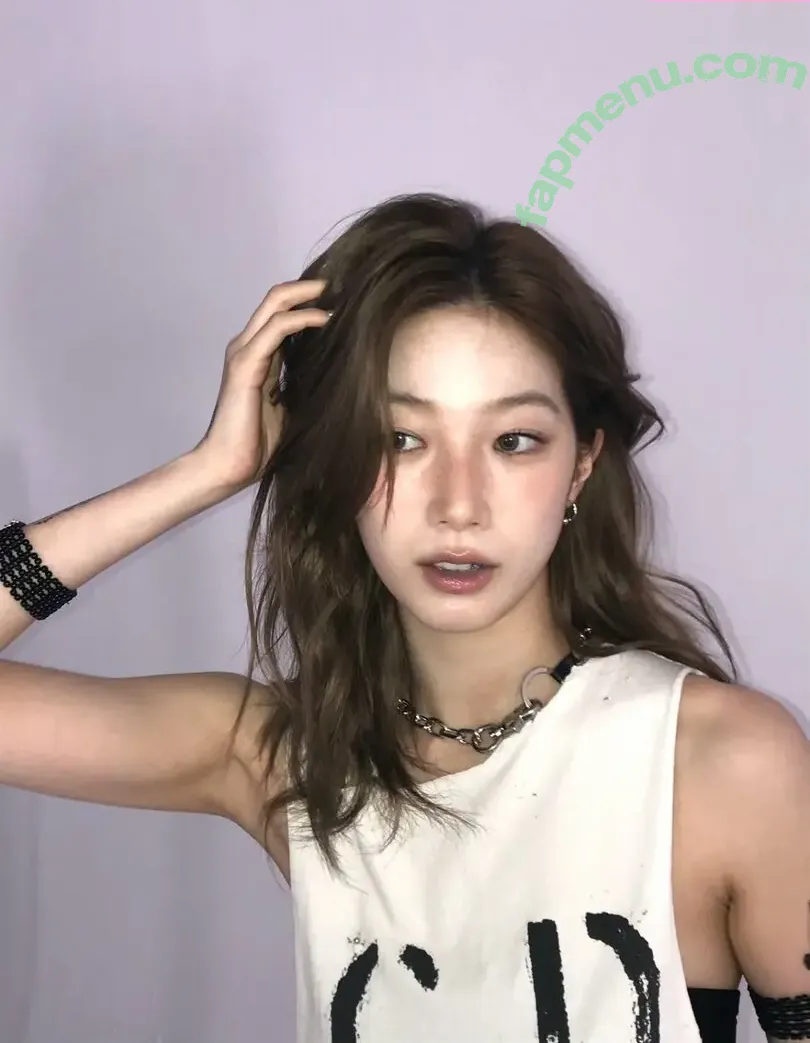 Kazuha Nakamura 中村 一葉 nude photo #0227 (LESSERAFIM / zuhazana)