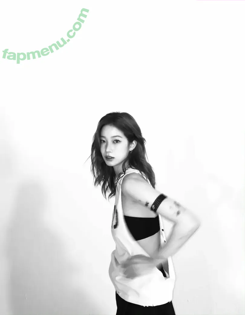 Kazuha Nakamura 中村 一葉 nude photo #0230 (LESSERAFIM / zuhazana)