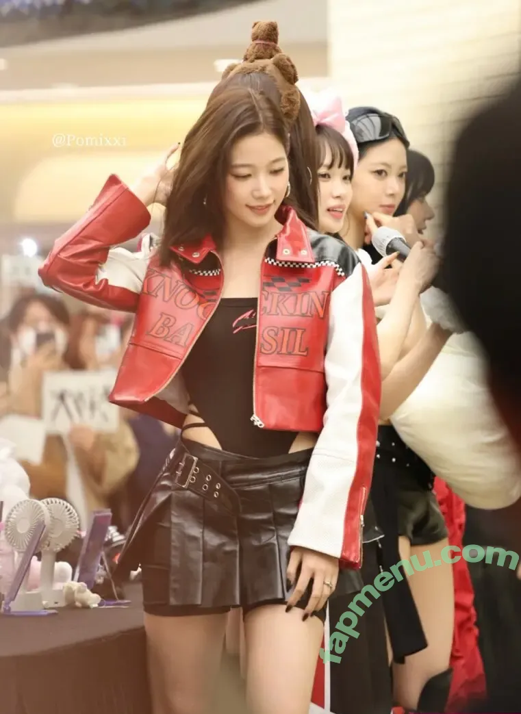 Kazuha Nakamura 中村 一葉 nude photo #0252 (LESSERAFIM / zuhazana)