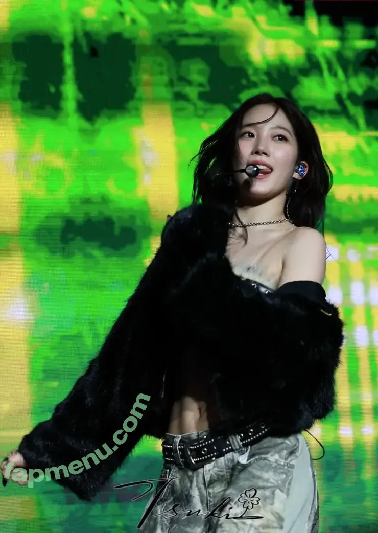 Kazuha Nakamura 中村 一葉 nude photo #0277 (LESSERAFIM / zuhazana)