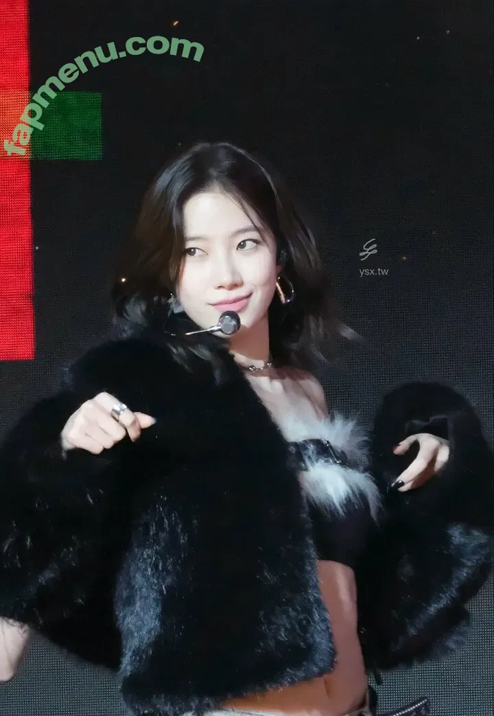 Kazuha Nakamura 中村 一葉 nude photo #0285 (LESSERAFIM / zuhazana)