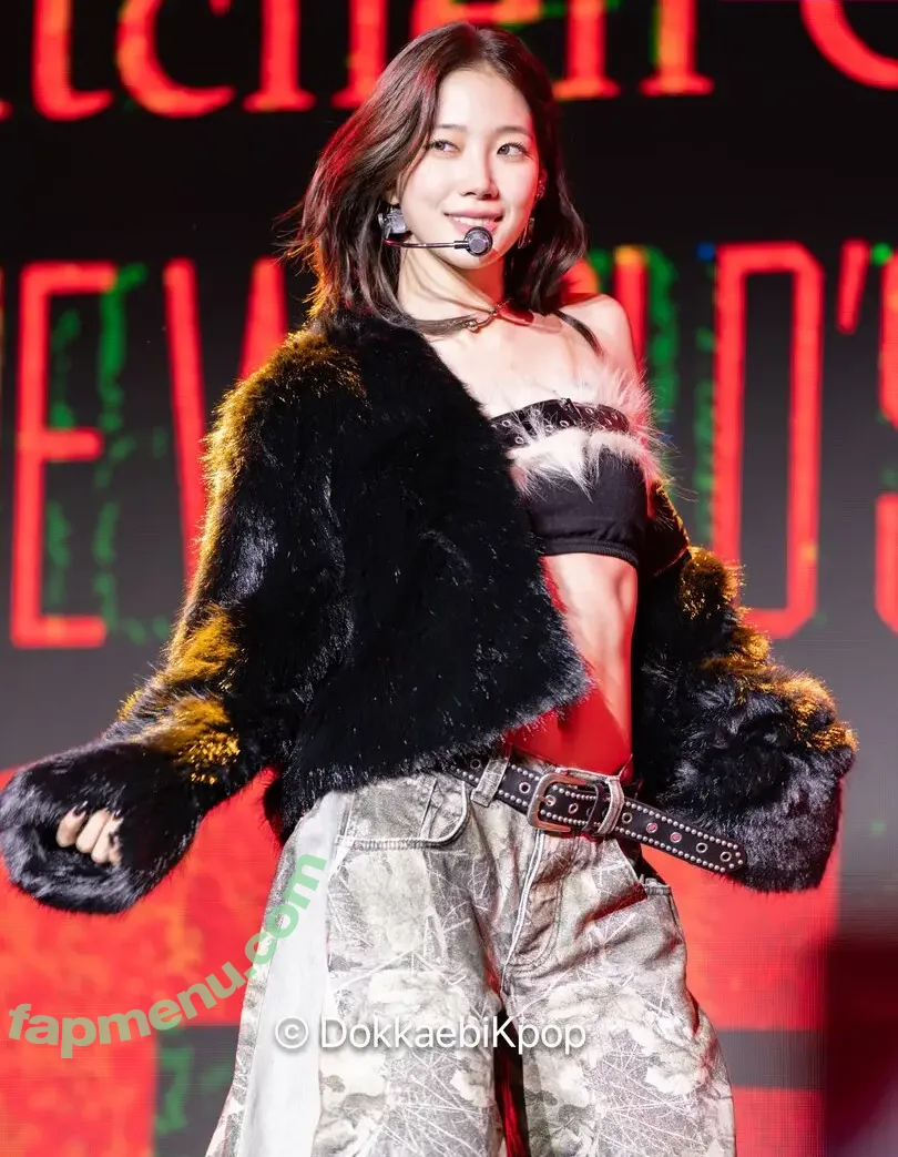 Kazuha Nakamura 中村 一葉 nude photo #0288 (LESSERAFIM / zuhazana)