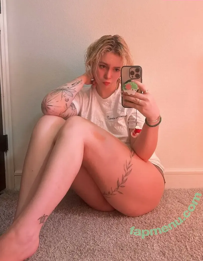 Kealani nude photo #0073 (Heavn / Heavnie / keaIani / keaalanni)