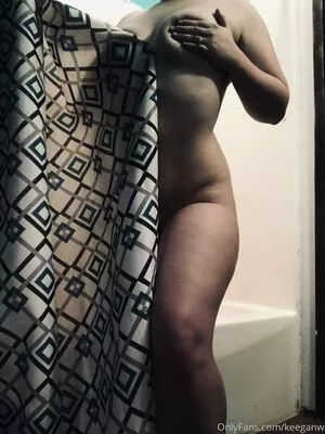 keeganw / klwhick nude photo #0005