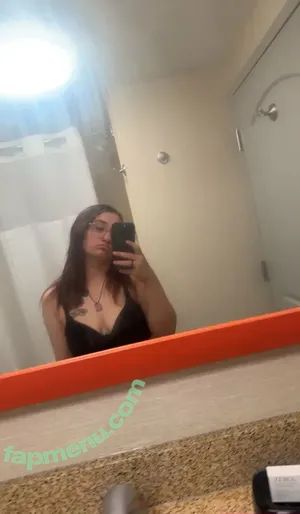  nude photo #0004