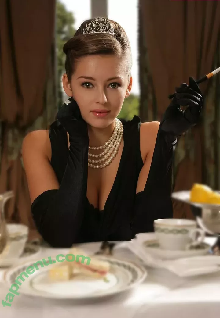 Keeley Hazel nude photo #0048 (keeleyhazell)