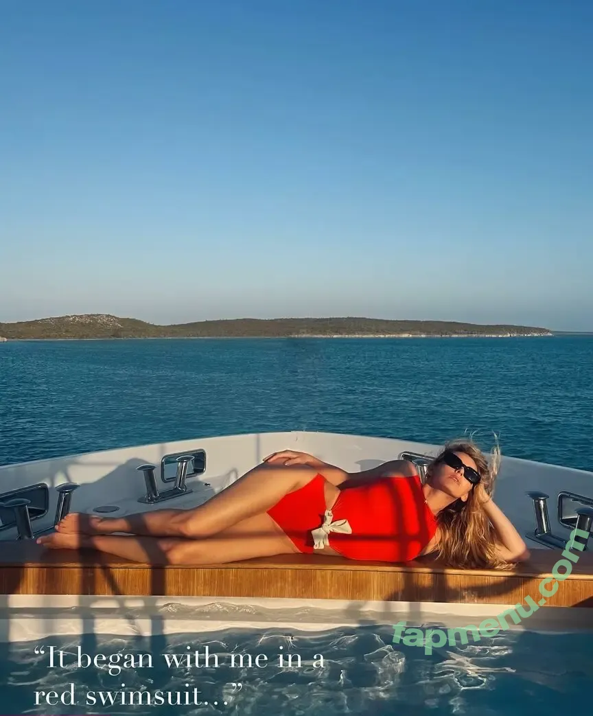 Keeley Hazel nude photo #0424 (keeleyhazell)