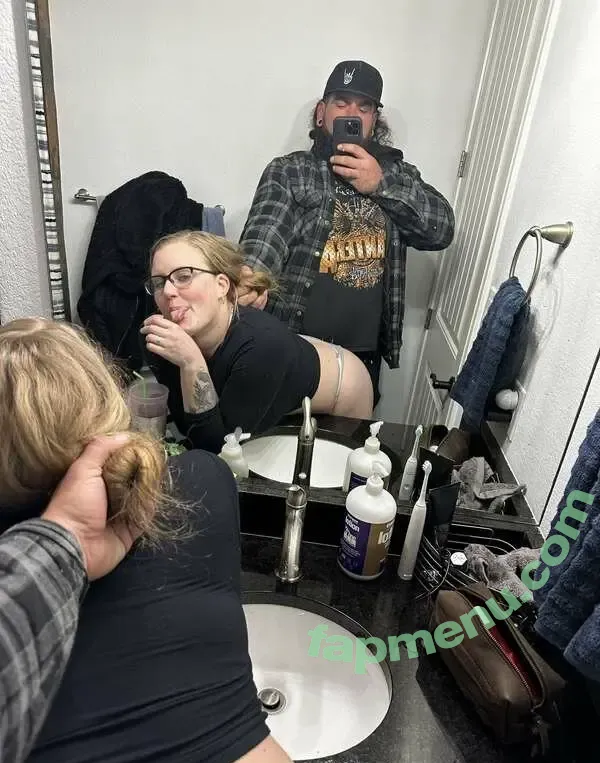 KeenaBae nude photo #0003 (Keena.benz / xxblondieexx)