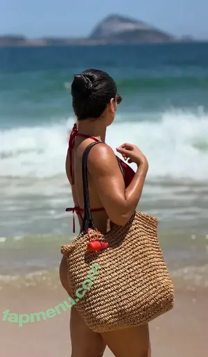 Kéfera Buchmann / kefera nude photo #0505