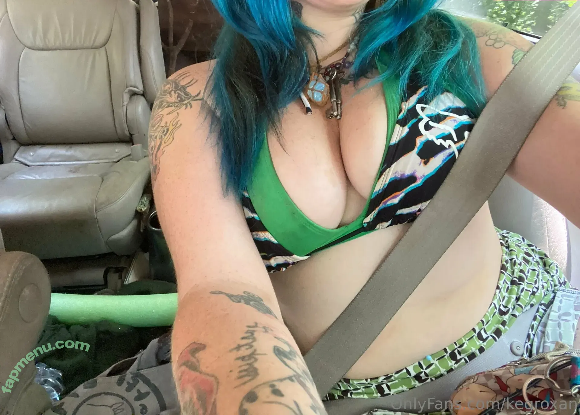 kegroxan nude photo #0033 (666alexrox999)