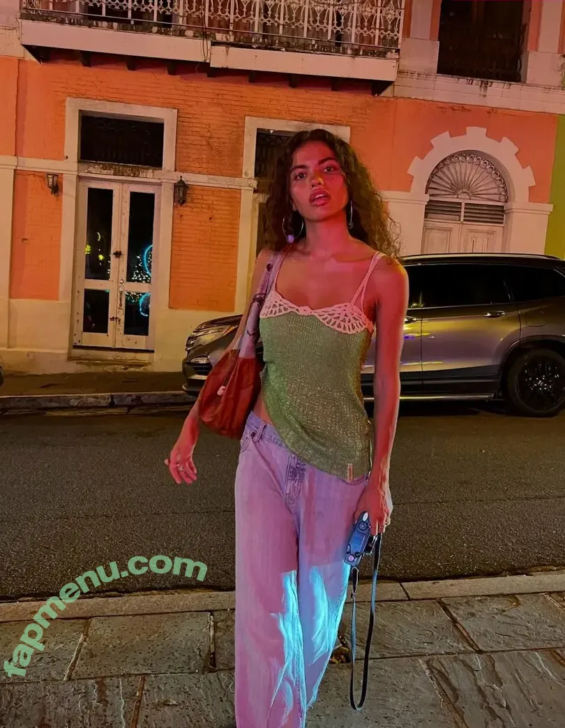 Keilani Lizbeth nude photo #0019 (keilanilizbeth)