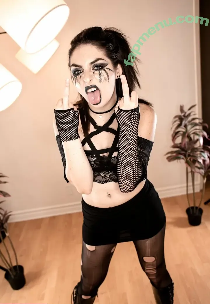 Keira Croft nude photo #0163 (keirabeencroft / keiracroft)