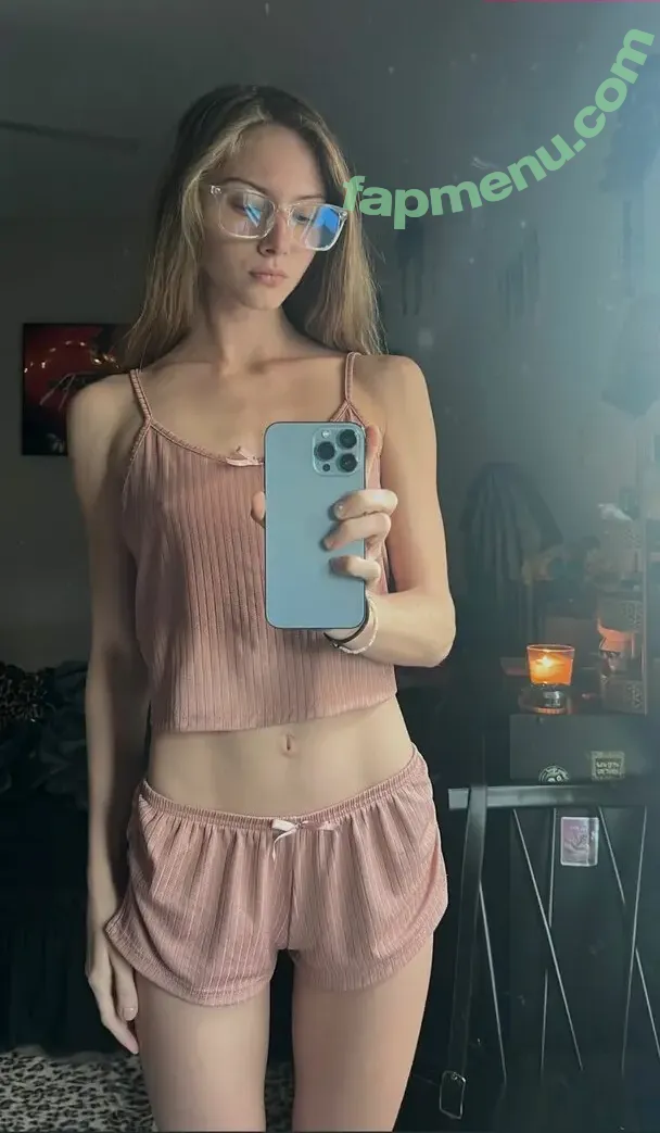 Keira Lhotan nude photo #0024 (keiralhotan)