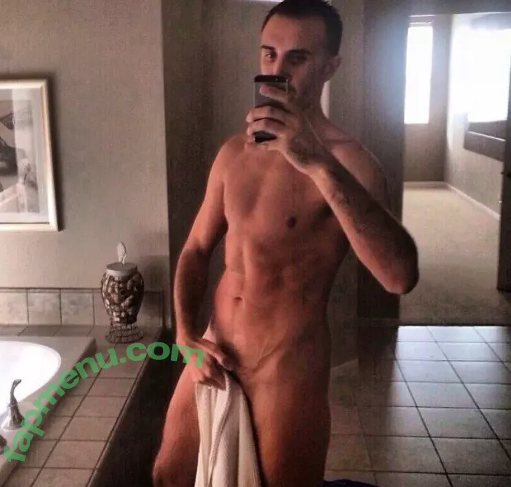 Keiran Lee nude photo #0015 (KeiranLee / sirkeiranlee)