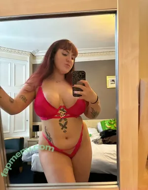 keirared / KeiraGrace / redbunzz / sweetheartk nude photo #0005