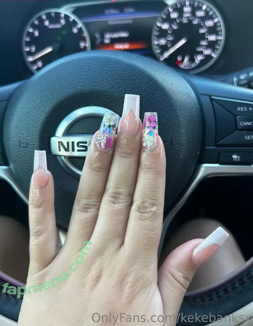 kekebanksx nude photo #0054 (kekebanksx)