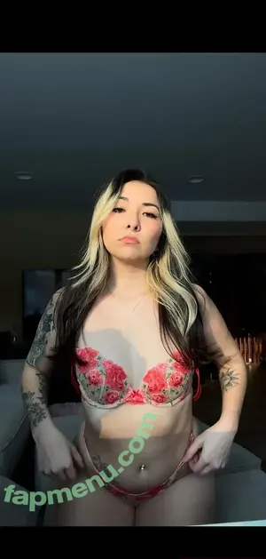 kekeravebby / kekerayne nude photo #0003