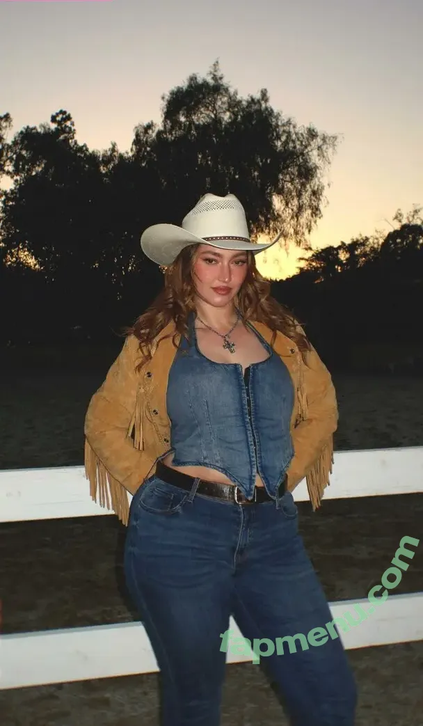 Kellee Moran nude photo #0150 (kelleemoran)