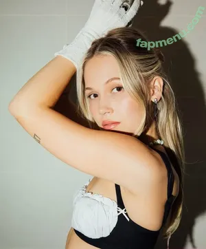 Kelli Berglund / kelliberglund nude photo #0263